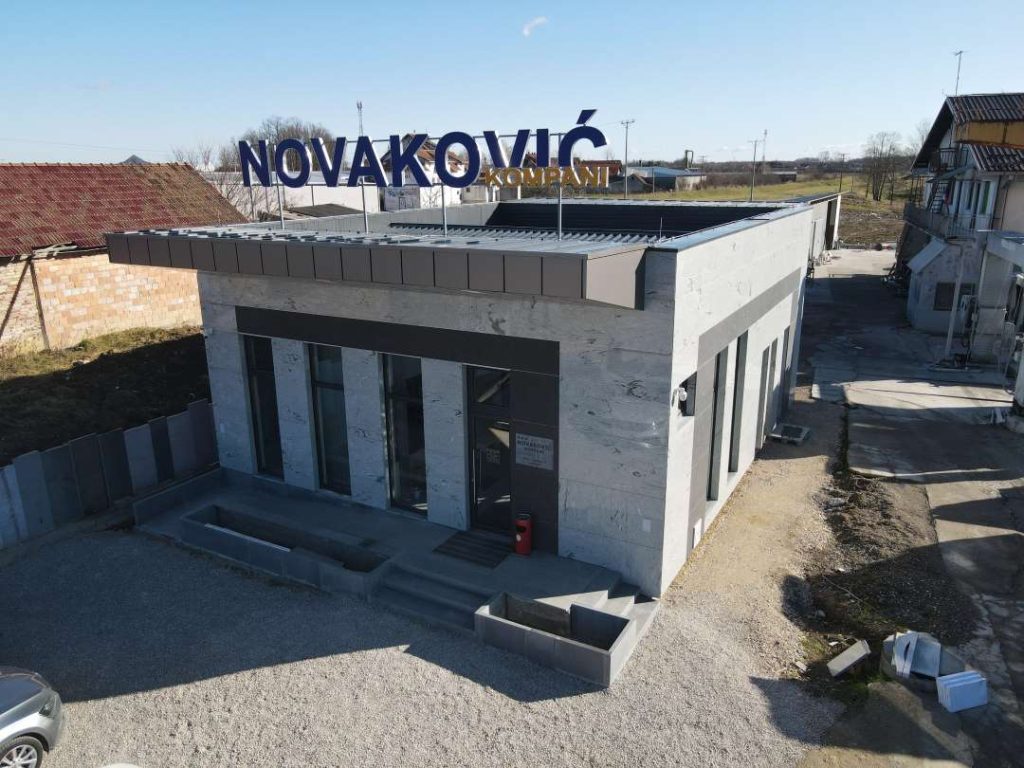 Novaković kompani Lončari - kamenorezac novaković - glavna zgrada 1